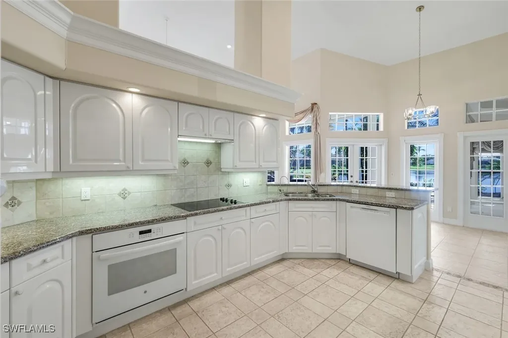 11201 Phoenix Way Naples FL 34119