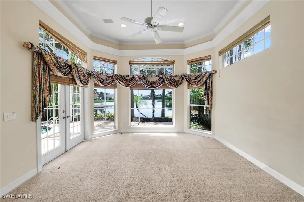 11201 Phoenix Way Naples FL 34119