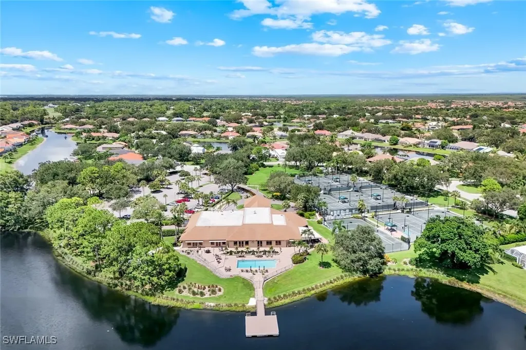 11201 Phoenix Way Naples FL 34119