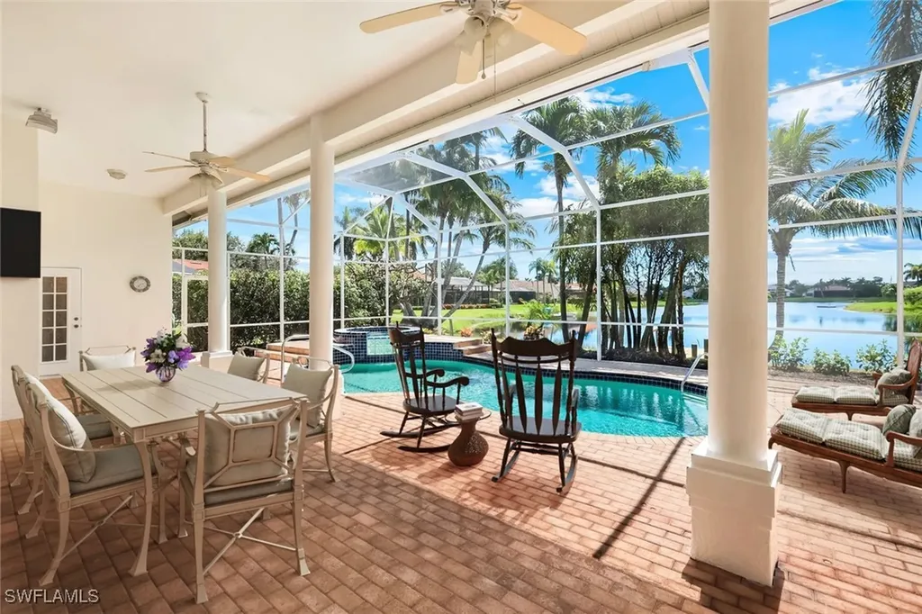 11201 Phoenix Way Naples FL 34119