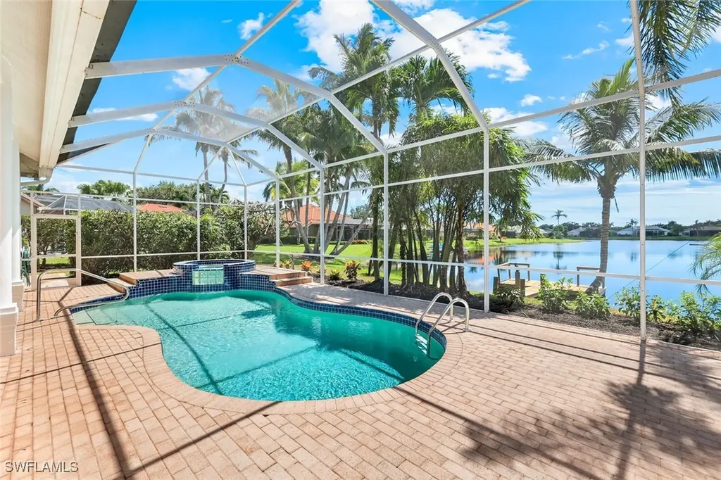 11201 Phoenix Way Naples FL 34119