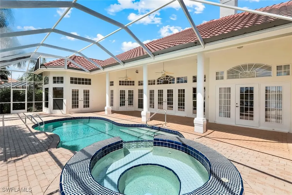 11201 Phoenix Way Naples FL 34119