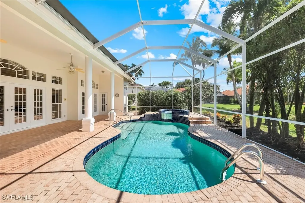 11201 Phoenix Way Naples FL 34119