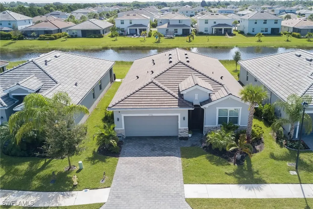 2446 Orchard Street Naples FL 34120