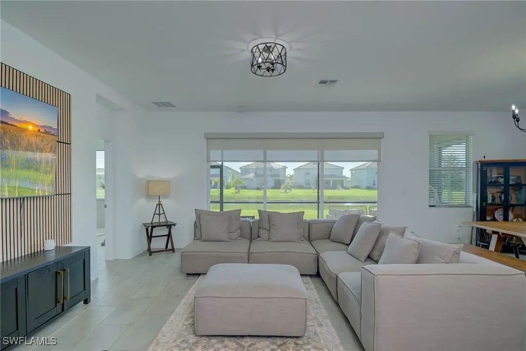 2446 Orchard Street Naples FL 34120