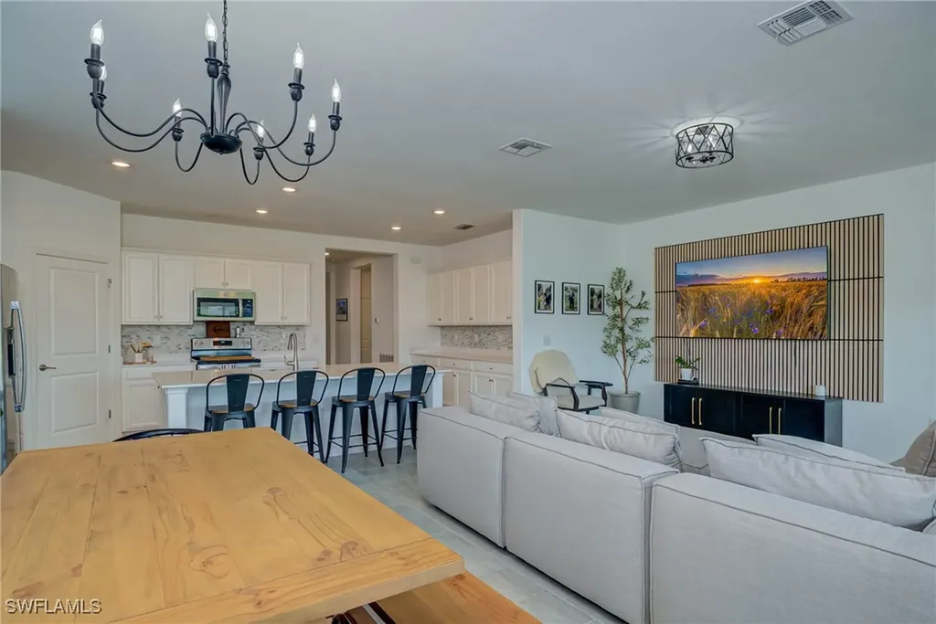 2446 Orchard Street Naples FL 34120
