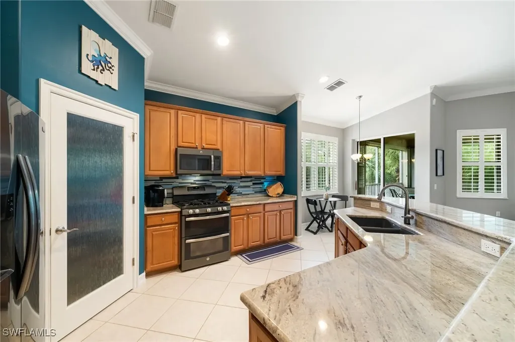 1630 Tarpon Bay Drive S Naples FL 34119