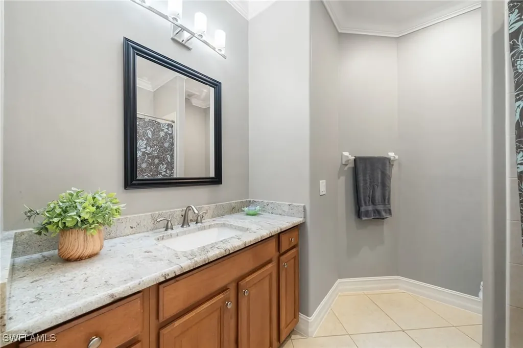 1630 Tarpon Bay Drive S Naples FL 34119