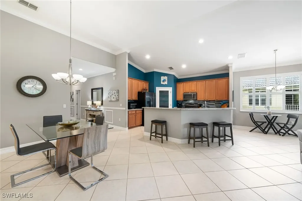 1630 Tarpon Bay Drive S Naples FL 34119