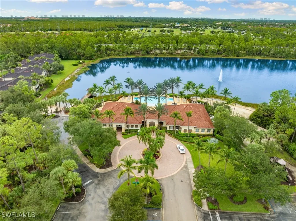 1630 Tarpon Bay Drive S Naples FL 34119