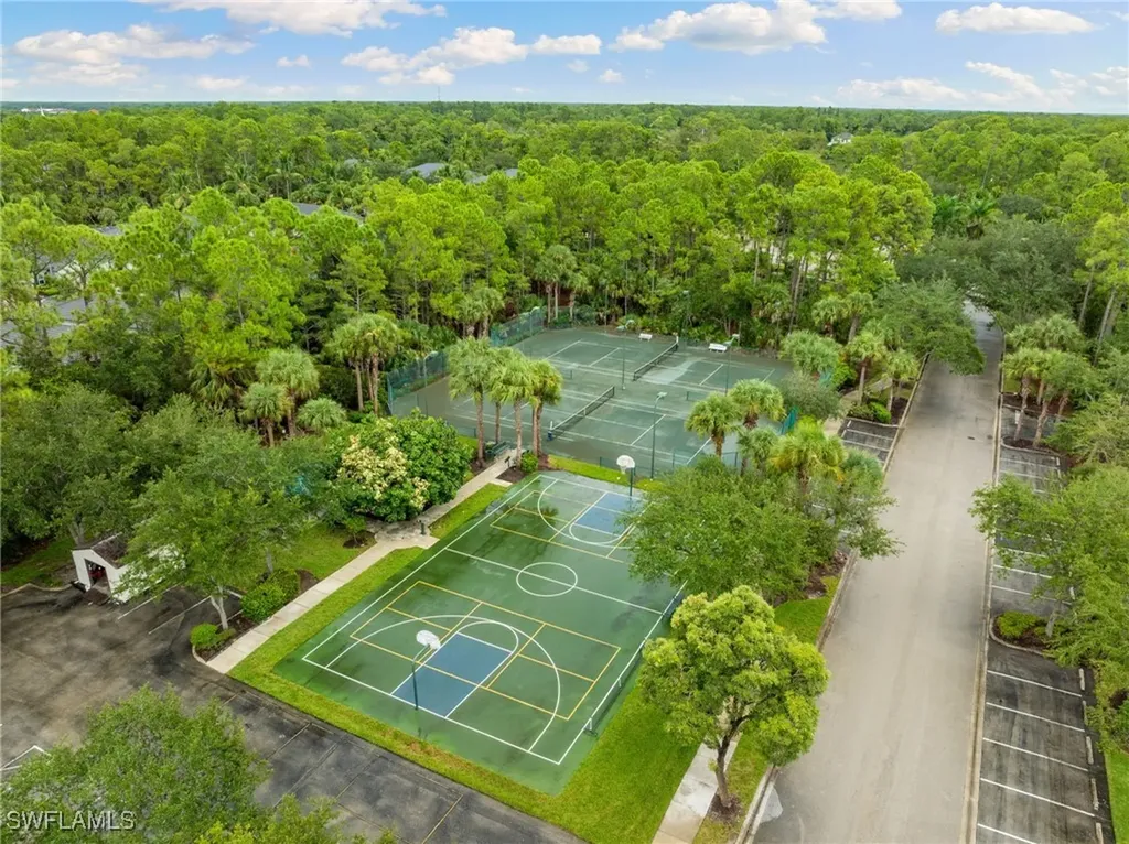 1630 Tarpon Bay Drive S Naples FL 34119