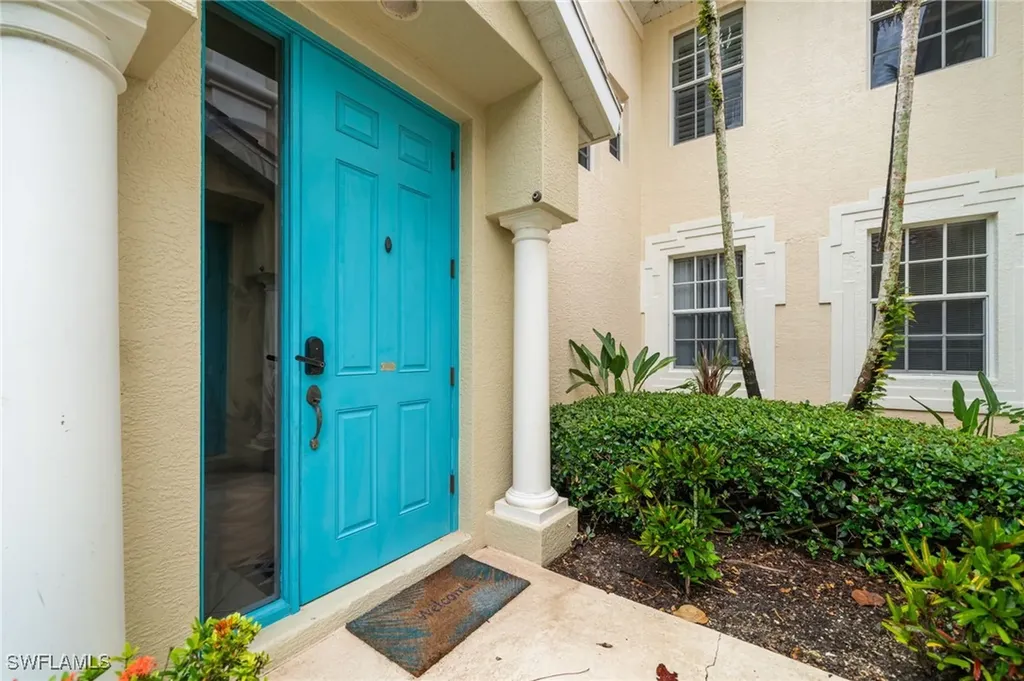 1630 Tarpon Bay Drive S Naples FL 34119