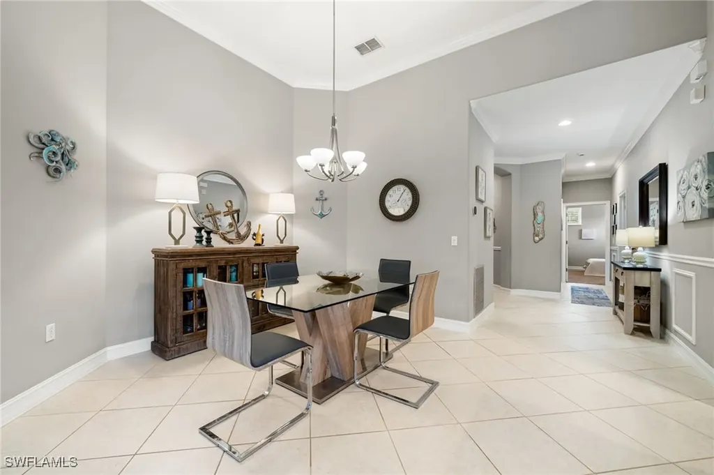 1630 Tarpon Bay Drive S Naples FL 34119