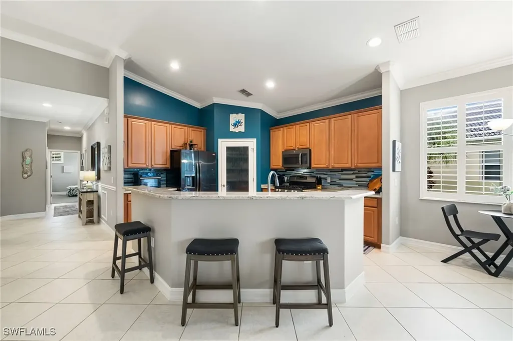 1630 Tarpon Bay Drive S Naples FL 34119