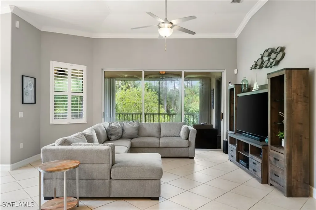 1630 Tarpon Bay Drive S Naples FL 34119