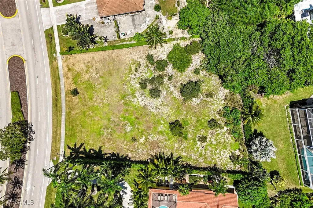 761 S Barfield Drive Marco Island FL 34145