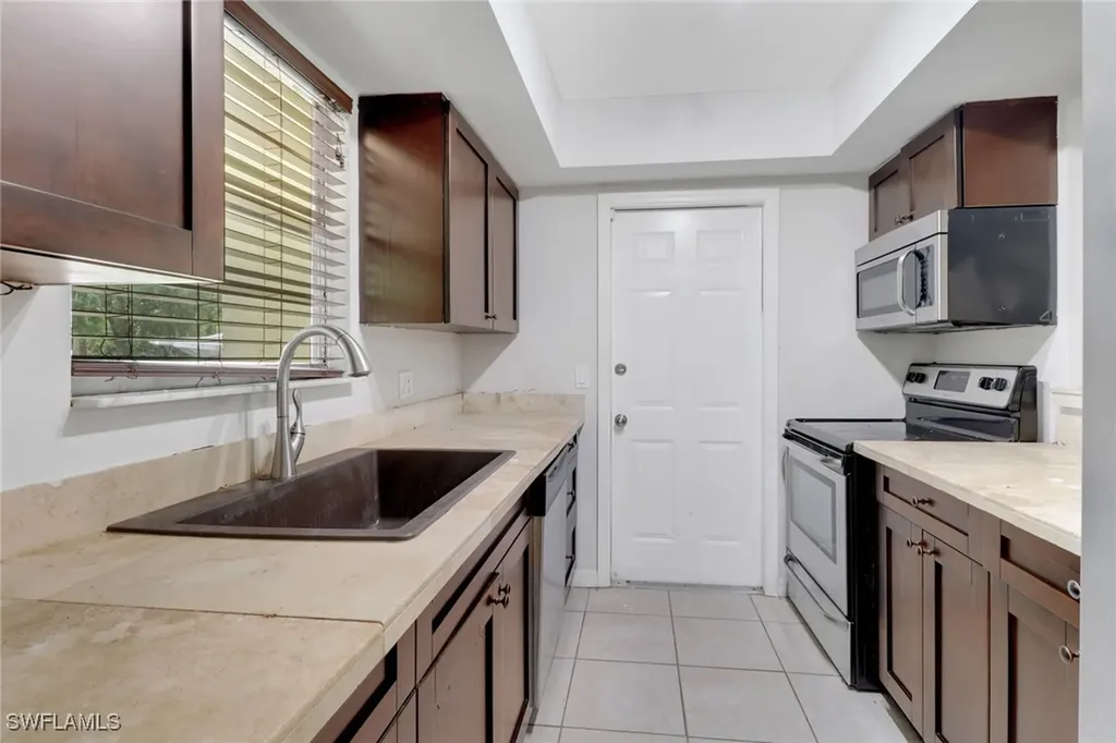 2075 17th Street SW Naples FL 34117