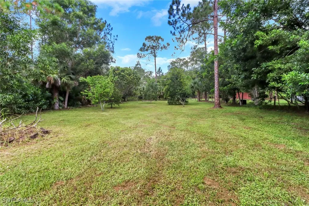 2075 17th Street SW Naples FL 34117
