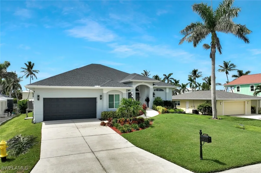 4837 Regal Drive Bonita Springs FL 34134