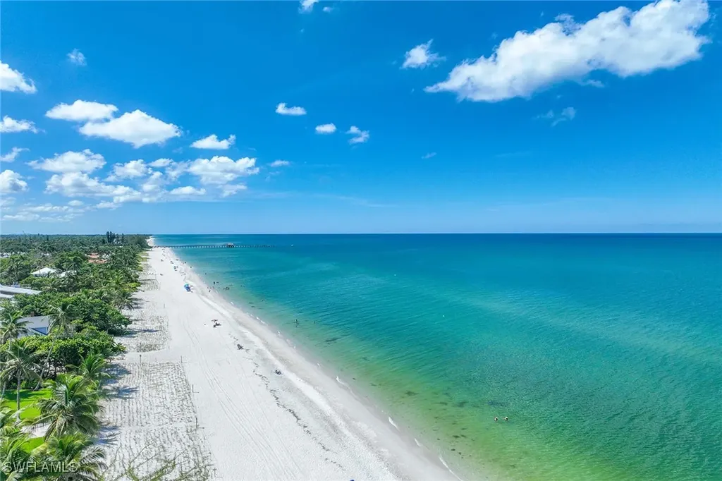 950 7th Avenue S Naples FL 34102