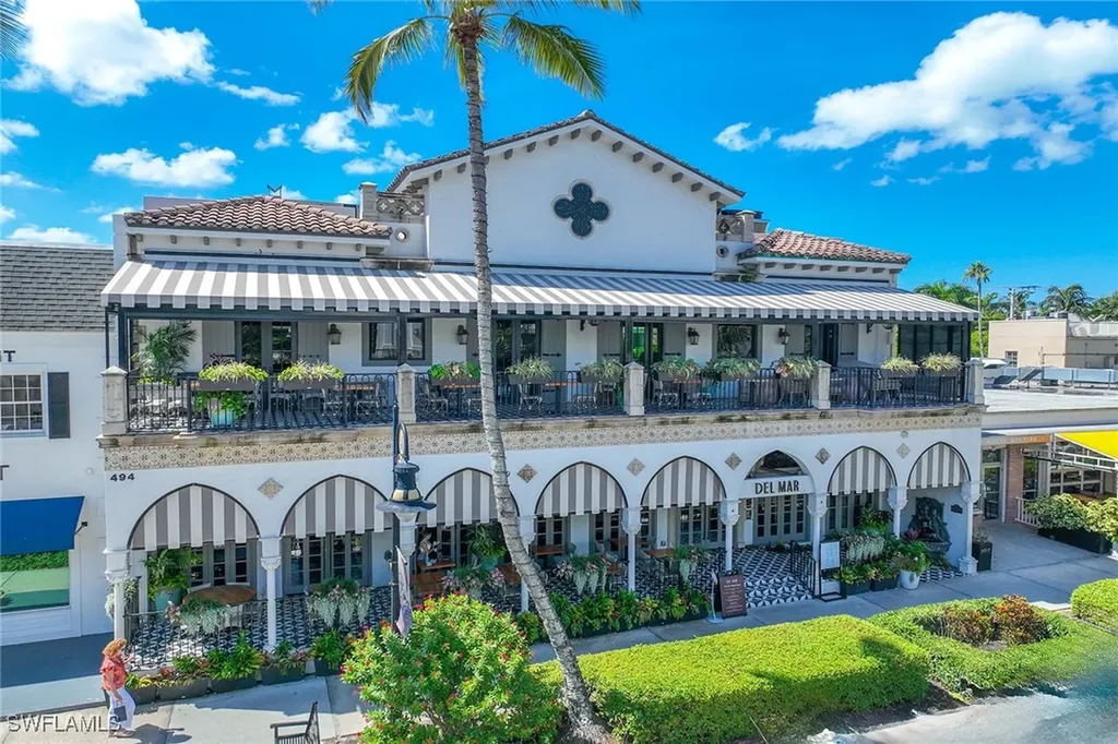 950 7th Avenue S Naples FL 34102