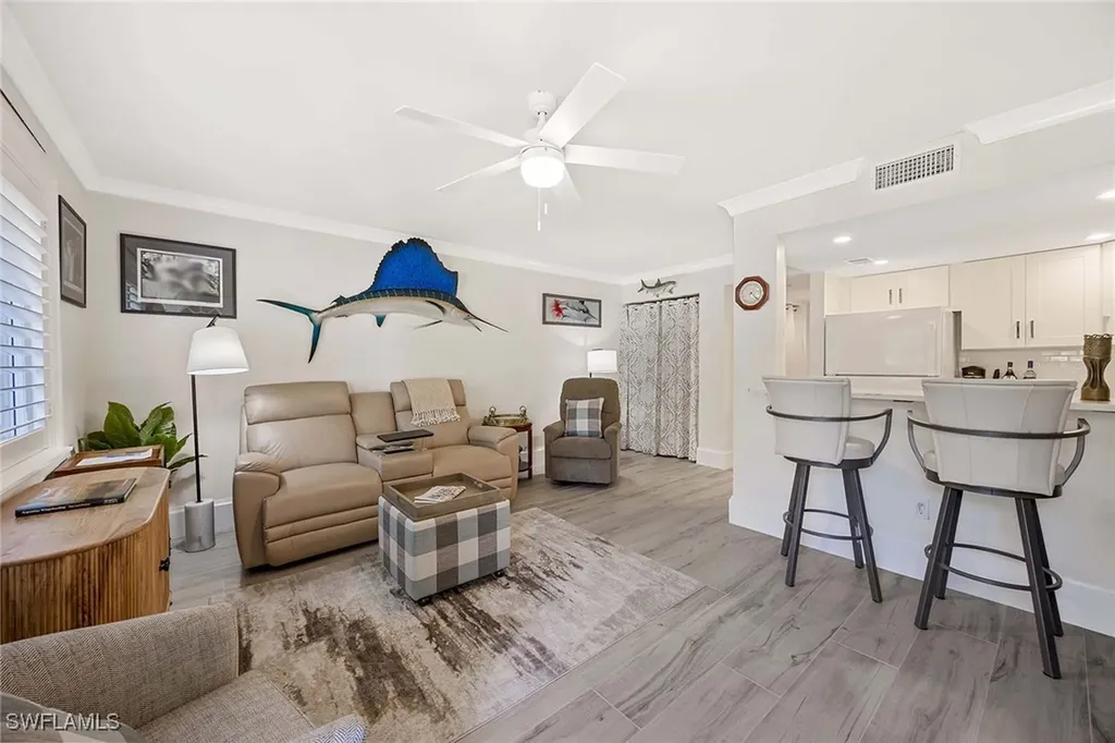 950 7th Avenue S Naples FL 34102