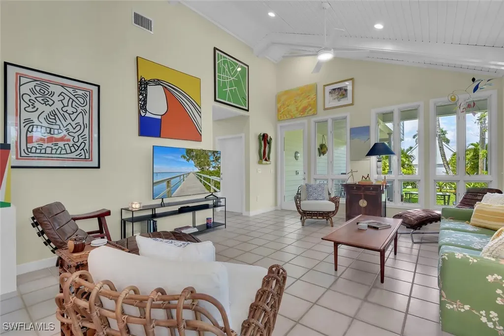 223 11th Avenue S Naples FL 34102