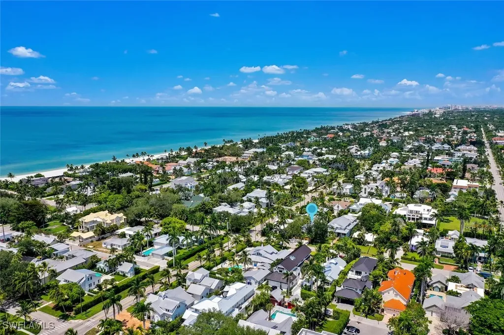 223 11th Avenue S Naples FL 34102