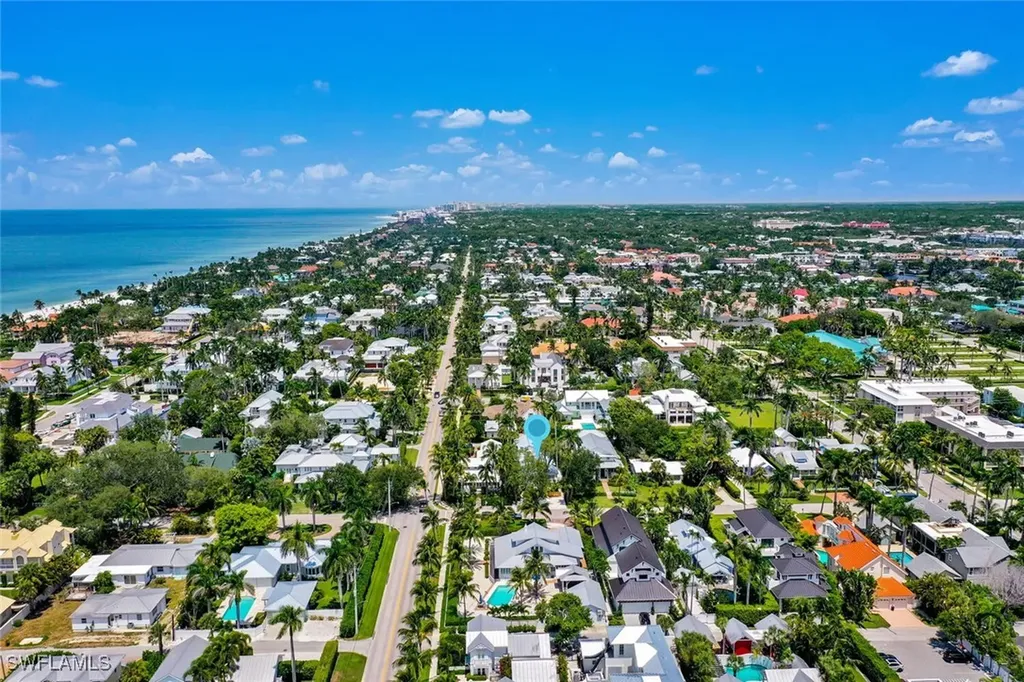 223 11th Avenue S Naples FL 34102