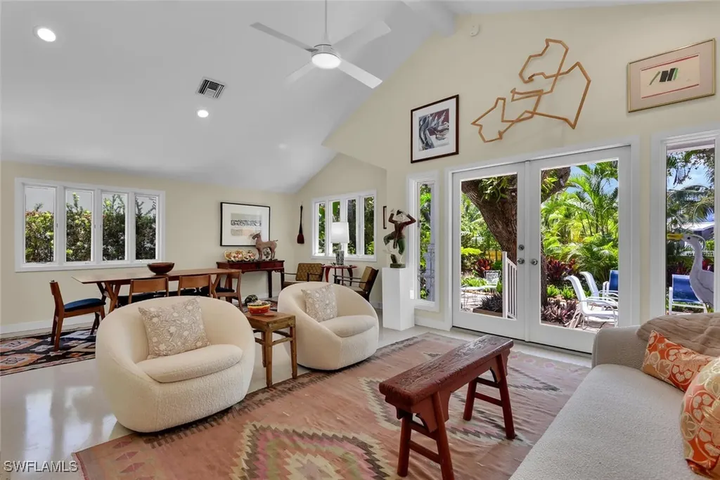 223 11th Avenue S Naples FL 34102