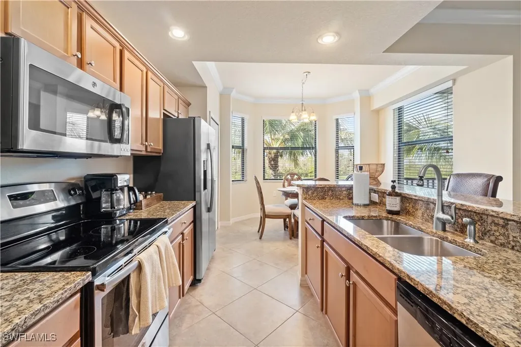 9727 Acqua Court Naples FL 34113