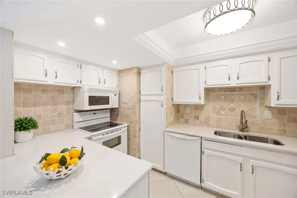 3443 Gulf Shore Boulevard N Naples FL 34103