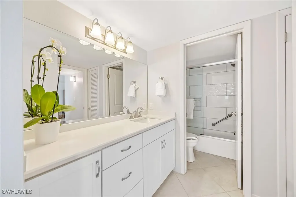 3443 Gulf Shore Boulevard N Naples FL 34103