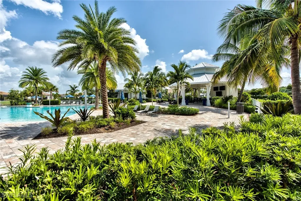 9280 Cormorant Drive Naples FL 34120
