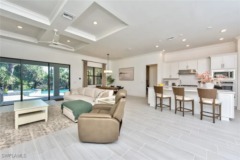 9280 Cormorant Drive Naples FL 34120