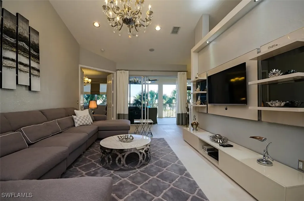 4650 Hawks Nest Way Naples FL 34114