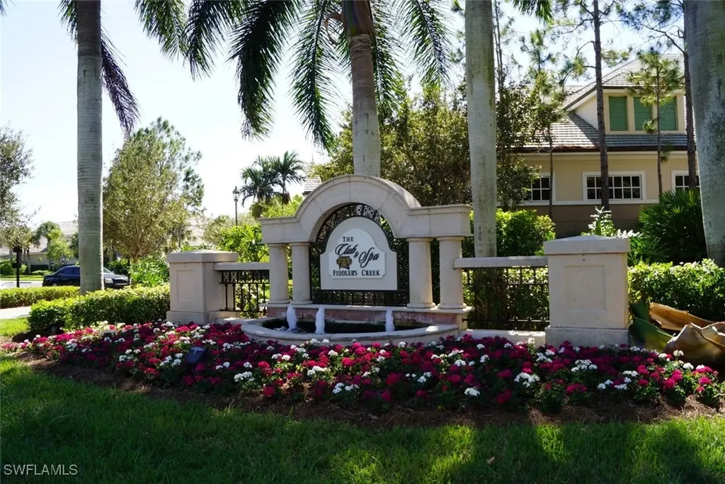 4650 Hawks Nest Way Naples FL 34114