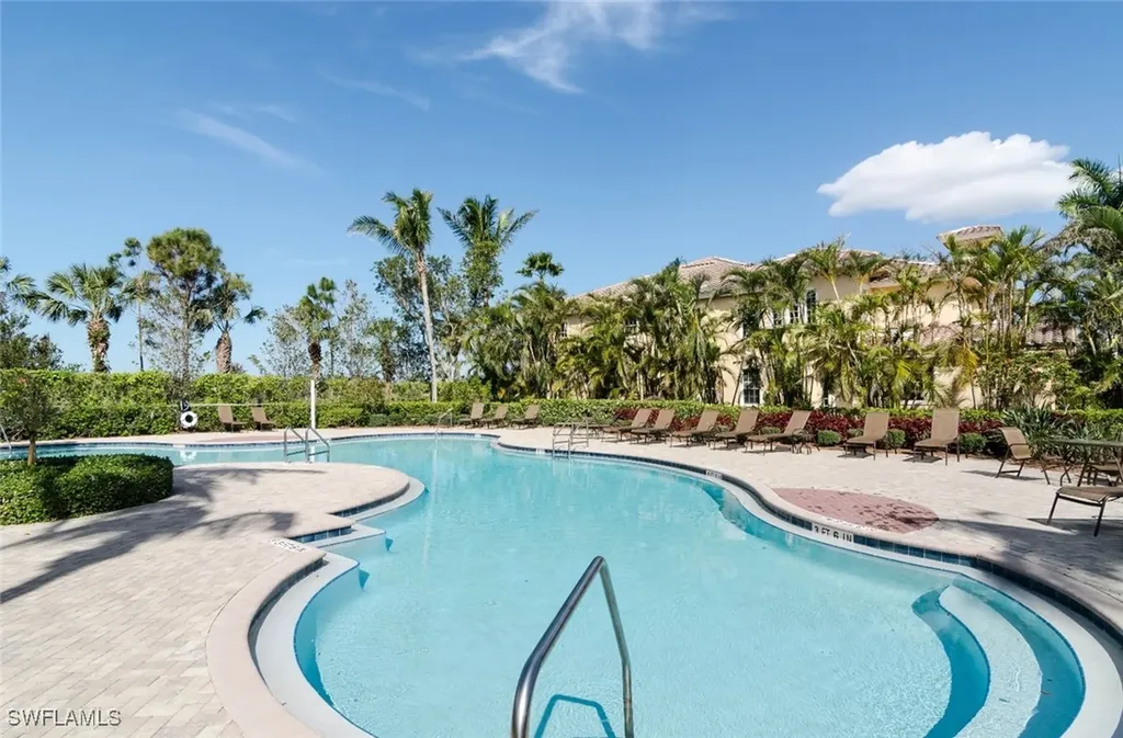 4650 Hawks Nest Way Naples FL 34114