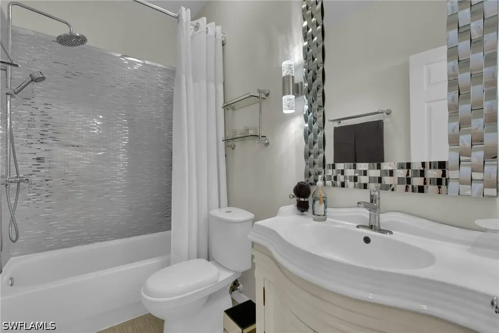 4650 Hawks Nest Way Naples FL 34114