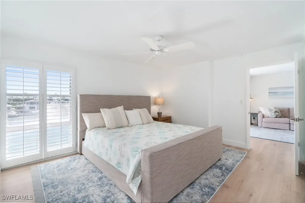 300 Park Shore Drive Naples FL 34103