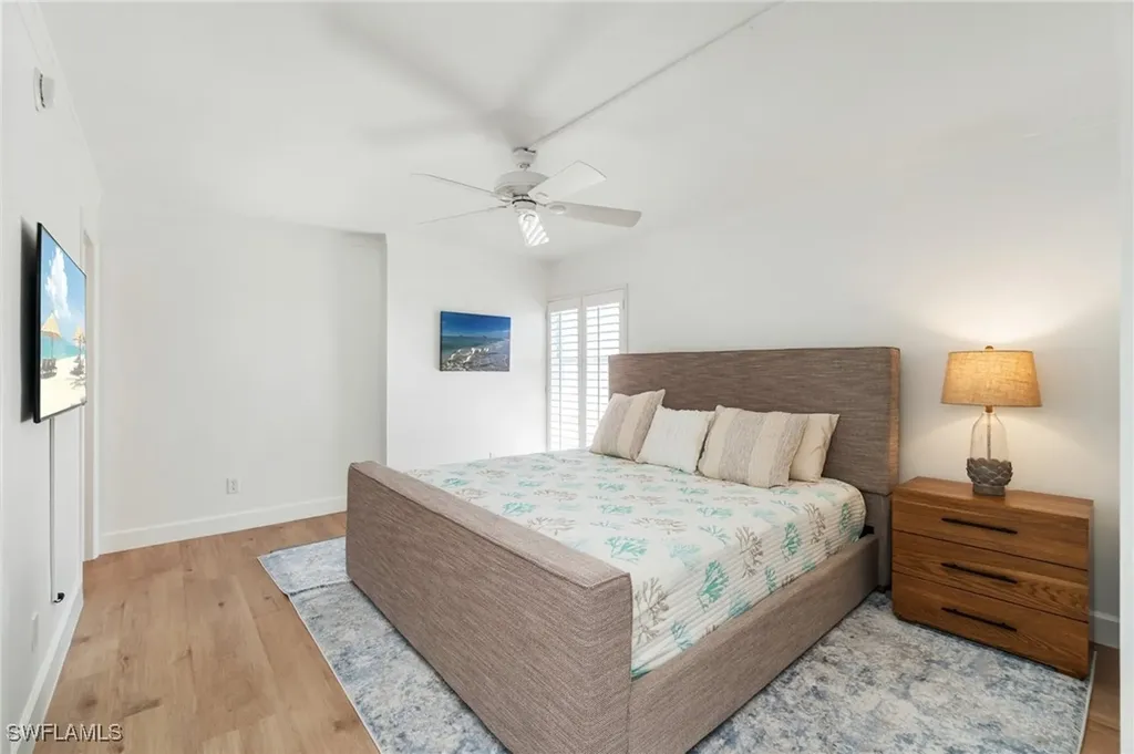 300 Park Shore Drive Naples FL 34103