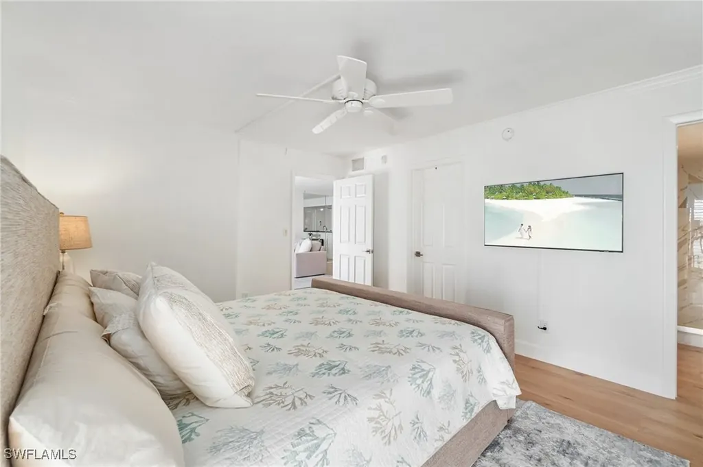 300 Park Shore Drive Naples FL 34103