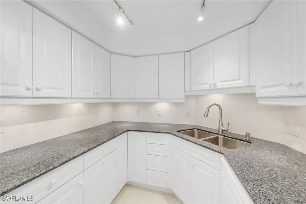 4001 Gulf Shore Boulevard N Naples FL 34103