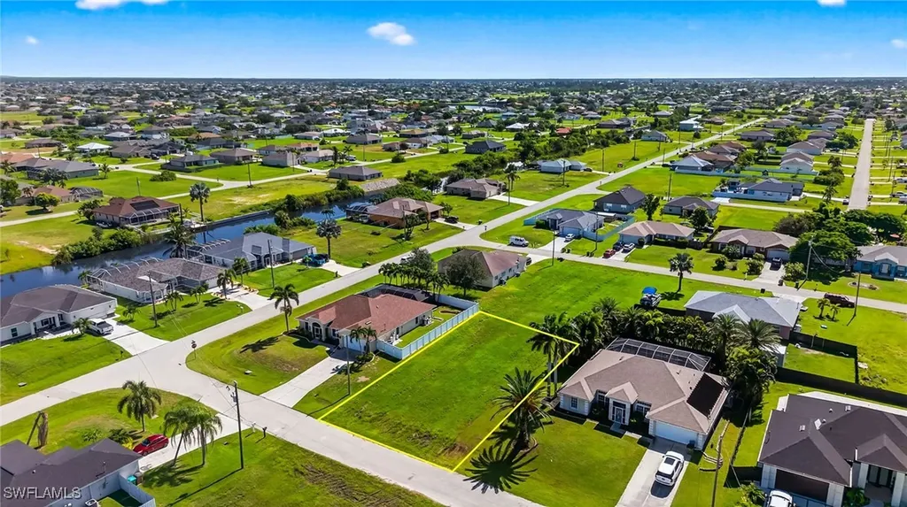 1227 NW 13th Avenue Cape Coral FL 33993