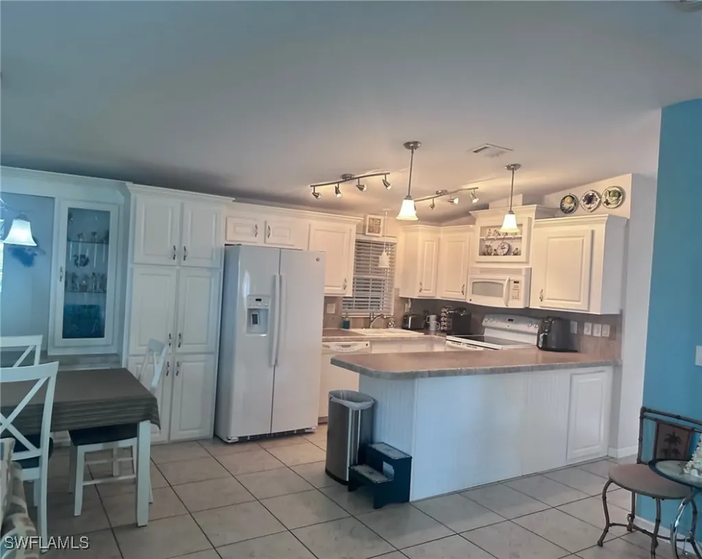 1128 Jade Lake Point Naples FL 34114