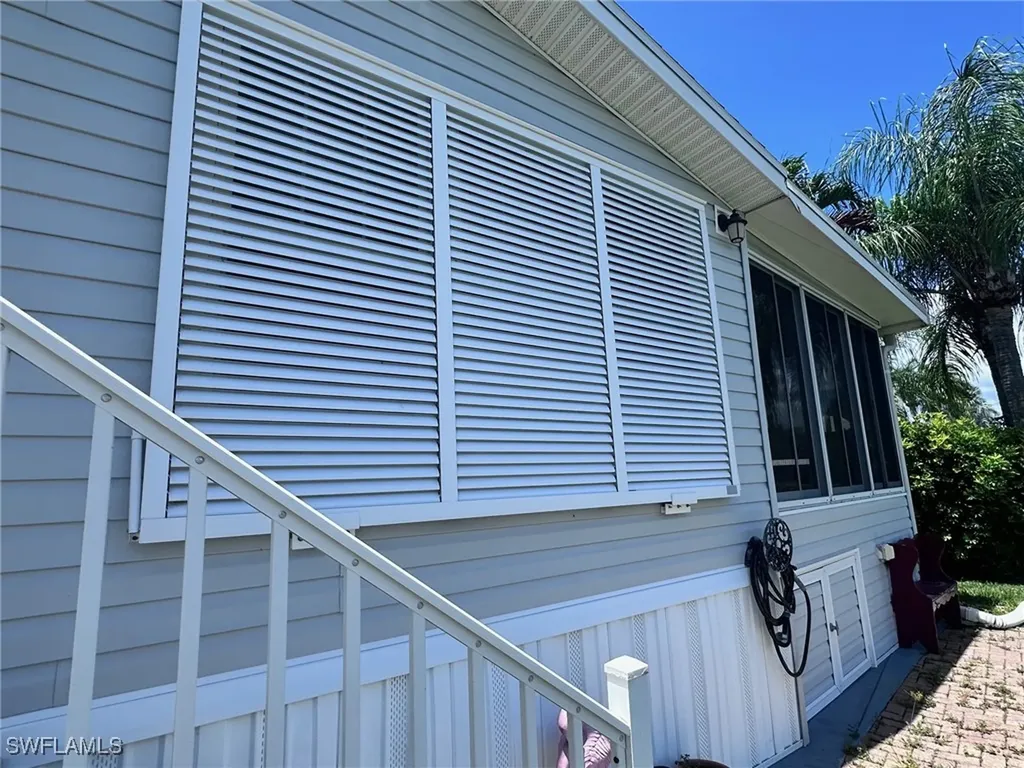 1128 Jade Lake Point Naples FL 34114