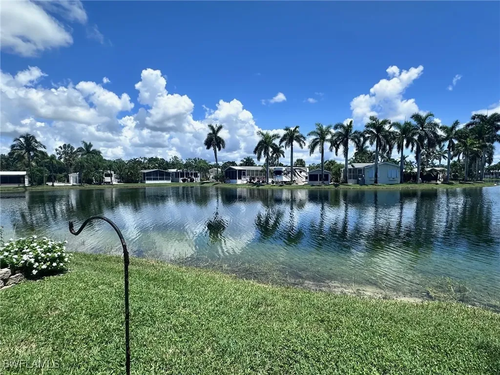 1128 Jade Lake Point Naples FL 34114