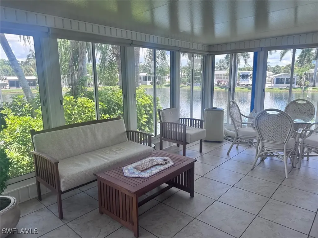 1128 Jade Lake Point Naples FL 34114