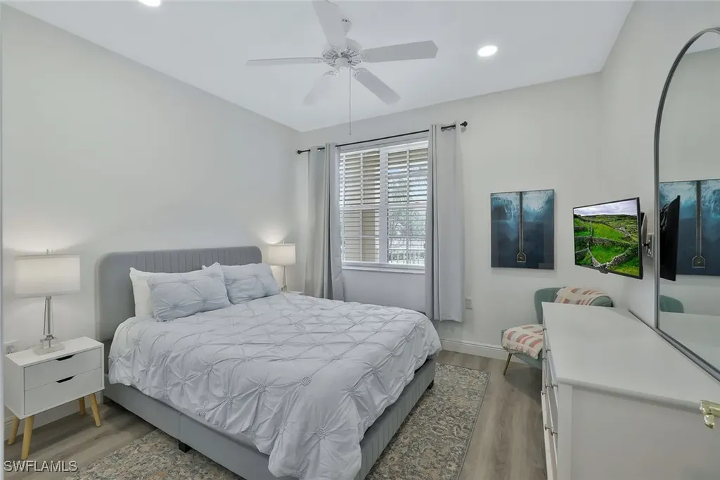 4883 Hampshire Court Naples FL 34112