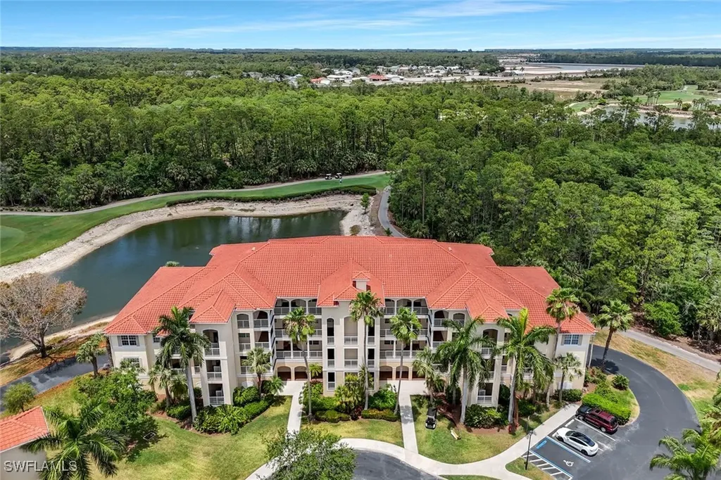 4883 Hampshire Court Naples FL 34112